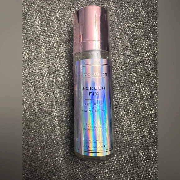 Revolution screen fix Setting Spray - Picture 1 of 1